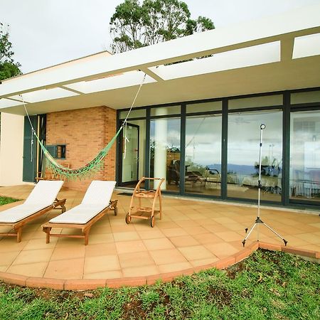 Cottage Ocean View بورتو مونيز المظهر الخارجي الصورة