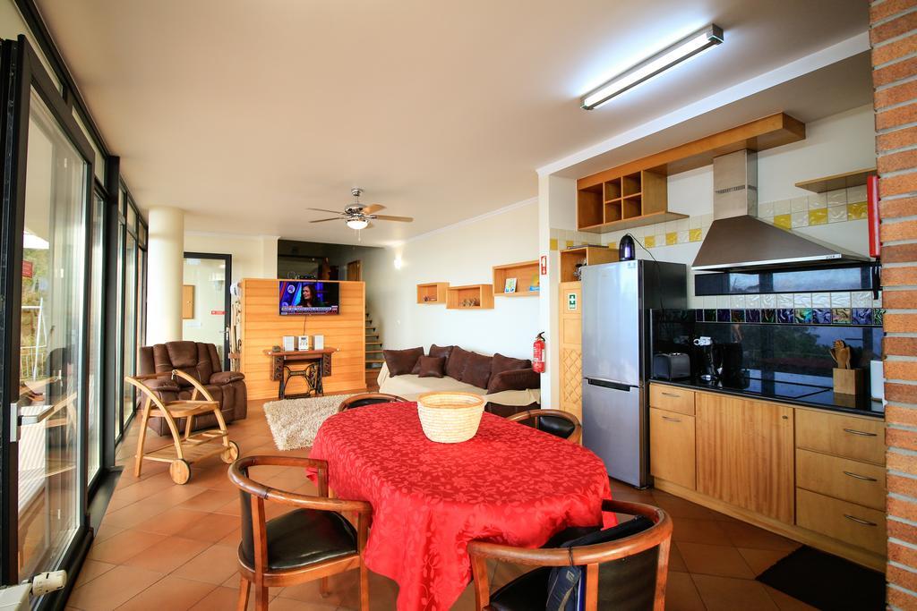 Cottage Ocean View بورتو مونيز المظهر الخارجي الصورة