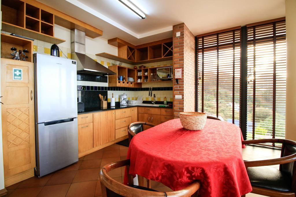 Cottage Ocean View بورتو مونيز المظهر الخارجي الصورة