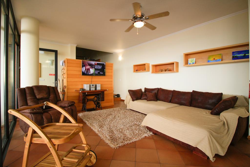 Cottage Ocean View بورتو مونيز المظهر الخارجي الصورة