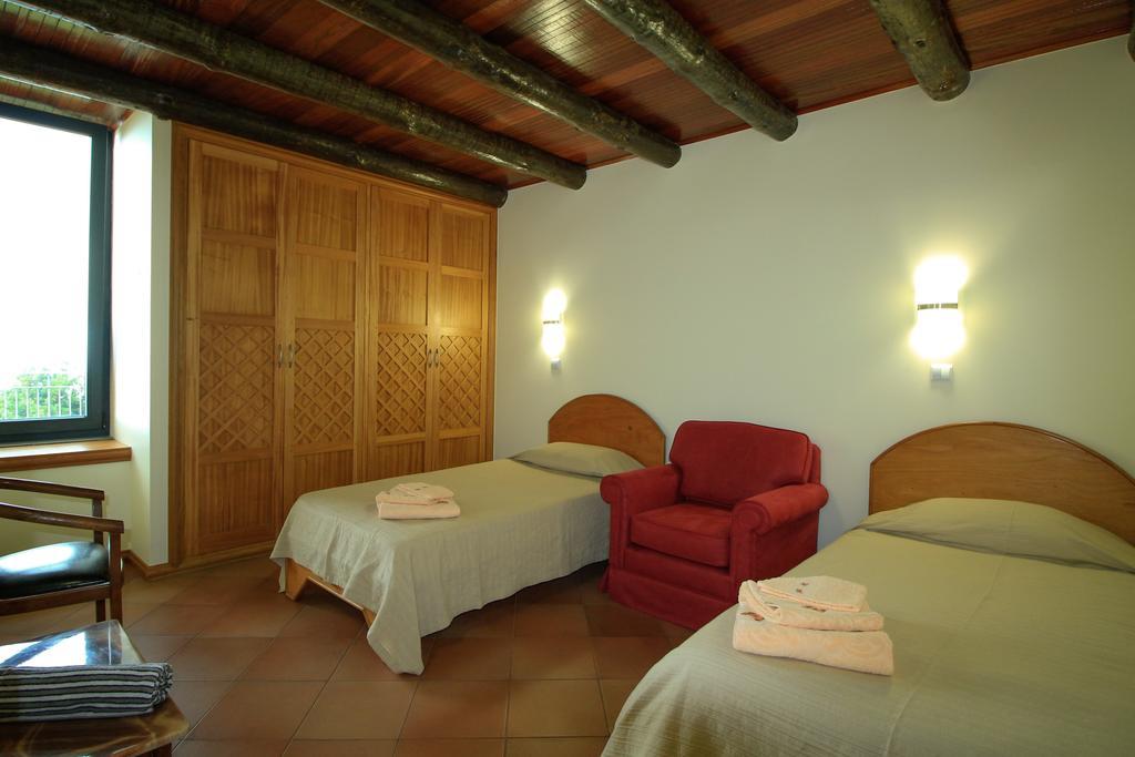 Cottage Ocean View بورتو مونيز المظهر الخارجي الصورة