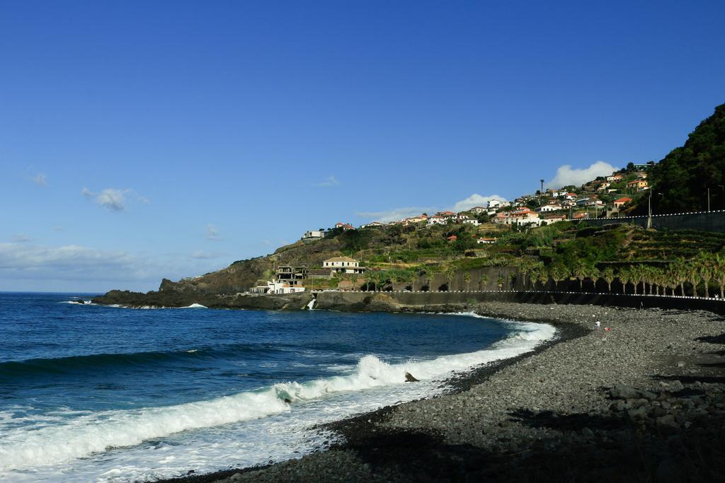 Cottage Ocean View بورتو مونيز المظهر الخارجي الصورة