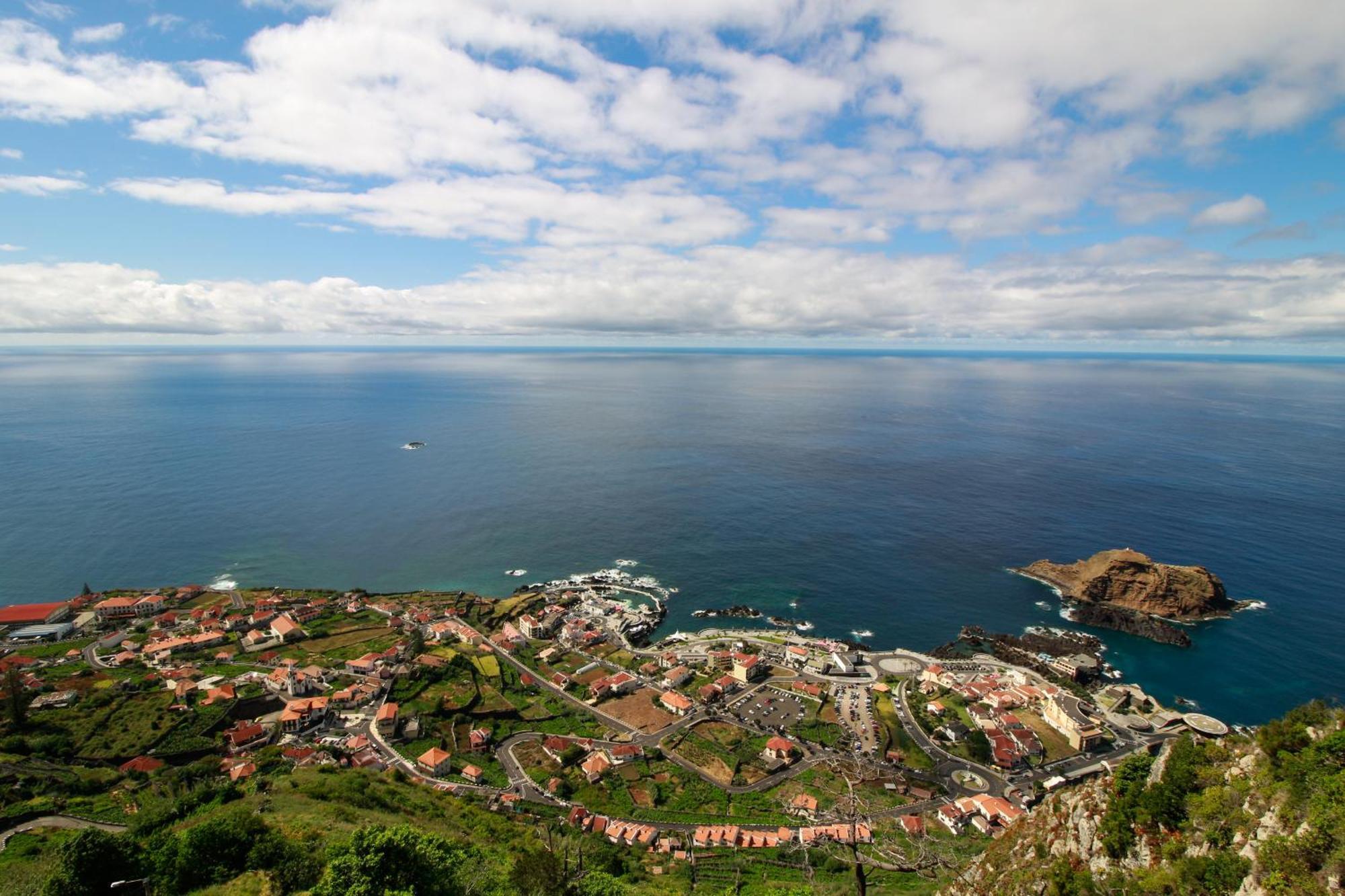 Cottage Ocean View بورتو مونيز المظهر الخارجي الصورة